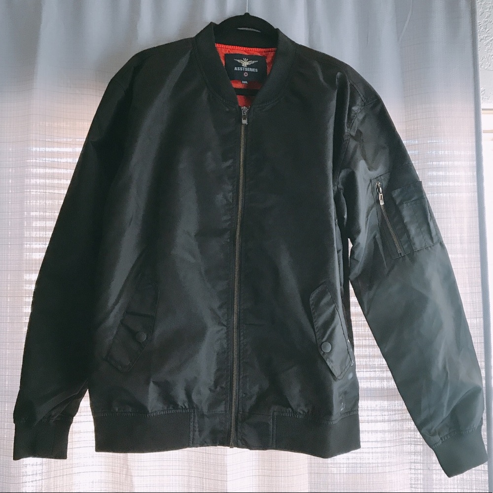 🔴Asstseries Black Jacket🔴